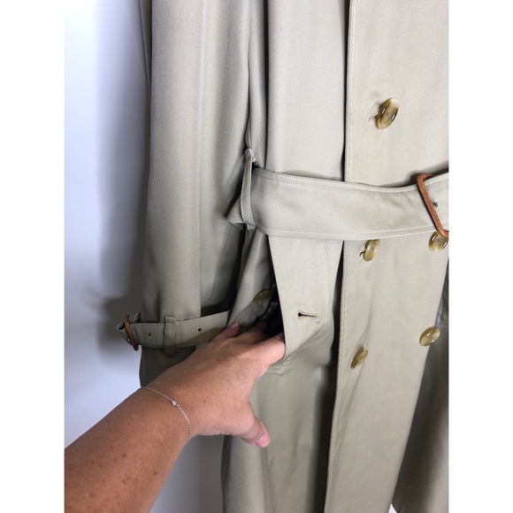 Burberrys Vintage Trench Coat - 46 Regular - Picture 7 of 16